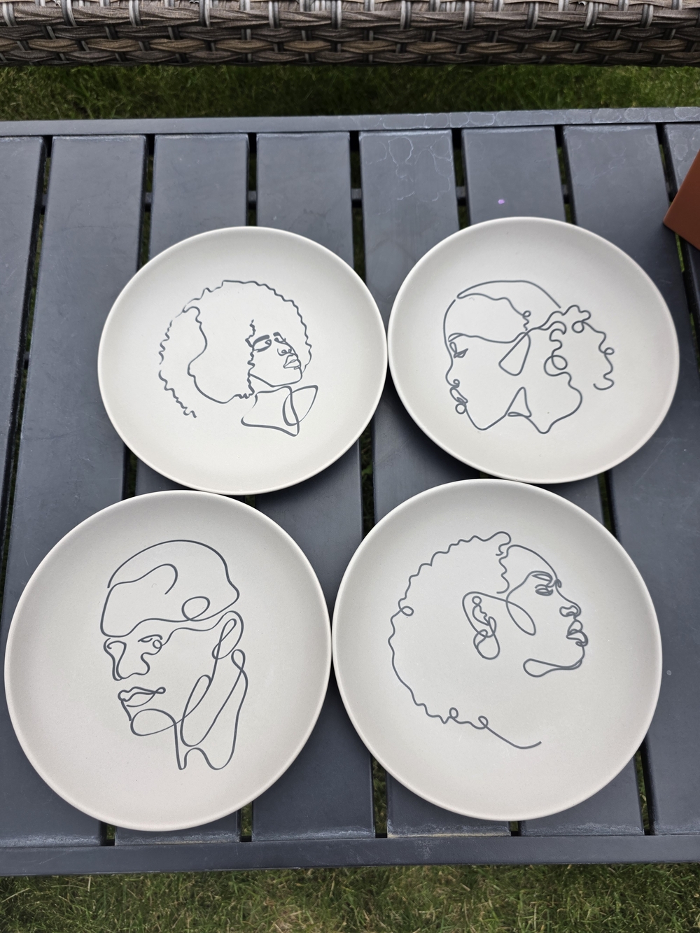 Domo Ink Set of 4 Ceramic Line Art Portrait Plates Minimalist Face-gray black